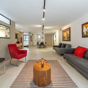 Apartamento Espacioso 2br En Quinta Camacho Con Parking