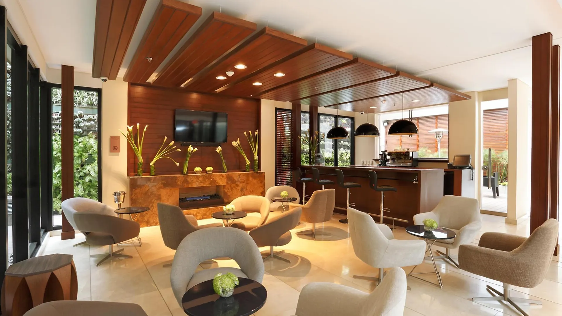 Mercure Bogota Calle 100 4*,